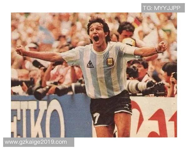 当今足球界的璀璨明星们如何影响全球体育文化与年轻一代的梦想 当今足球界的璀璨明星们如何影响全球体育文化与年轻一代的梦想