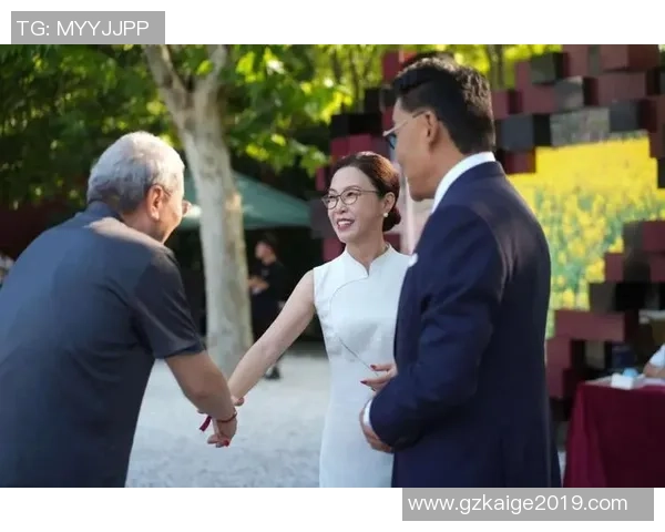 足球明星与女星携手共度人生浪漫瞬间揭秘他们的爱情故事与婚礼盛况 足球明星与女星携手共度人生浪漫瞬间揭秘他们的爱情故事与婚礼盛况