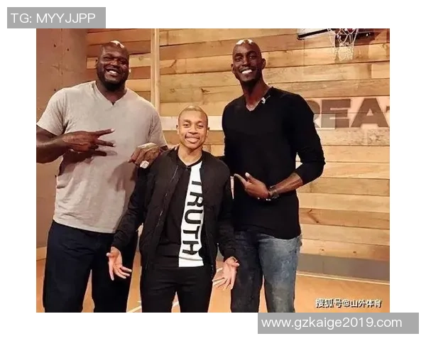 足球明星身高大比拼谁是最高者揭秘各大球星身高排名与影响分析 足球明星身高大比拼谁是最高者揭秘各大球星身高排名与影响分析